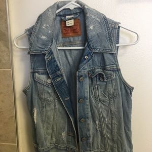 levi’s jacket cutoff arms